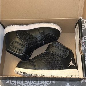 Black & white Jordan 1 Flight 4 Prem BT size 6c